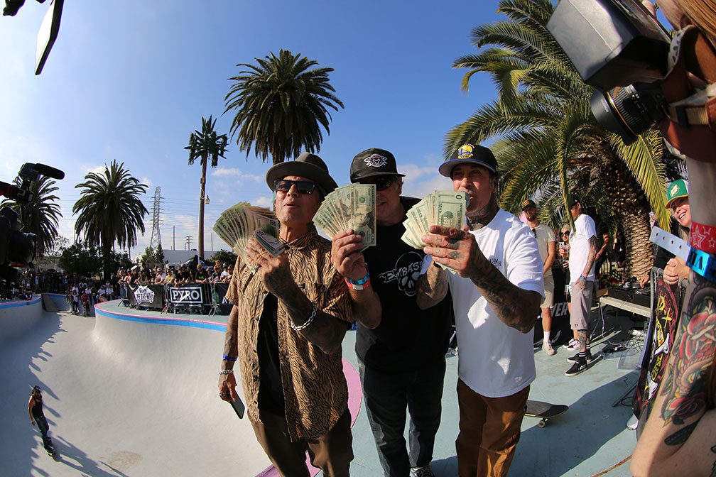 Christian Hosoi, Dave Duncan, and Andy Roy throwing up the cash for tricks. Photo by Dan Levy